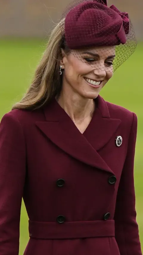 The First Lady’s Hat, Kate’s Feather Brooch and Additional Remarkable Outfits So Far